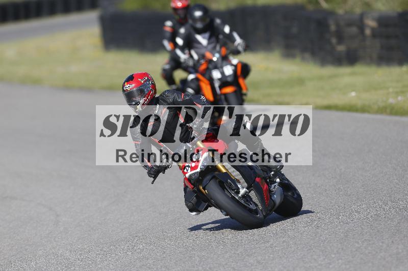 /06 08.04.2026 Cornu Master School ADR/Gruppe blau/40